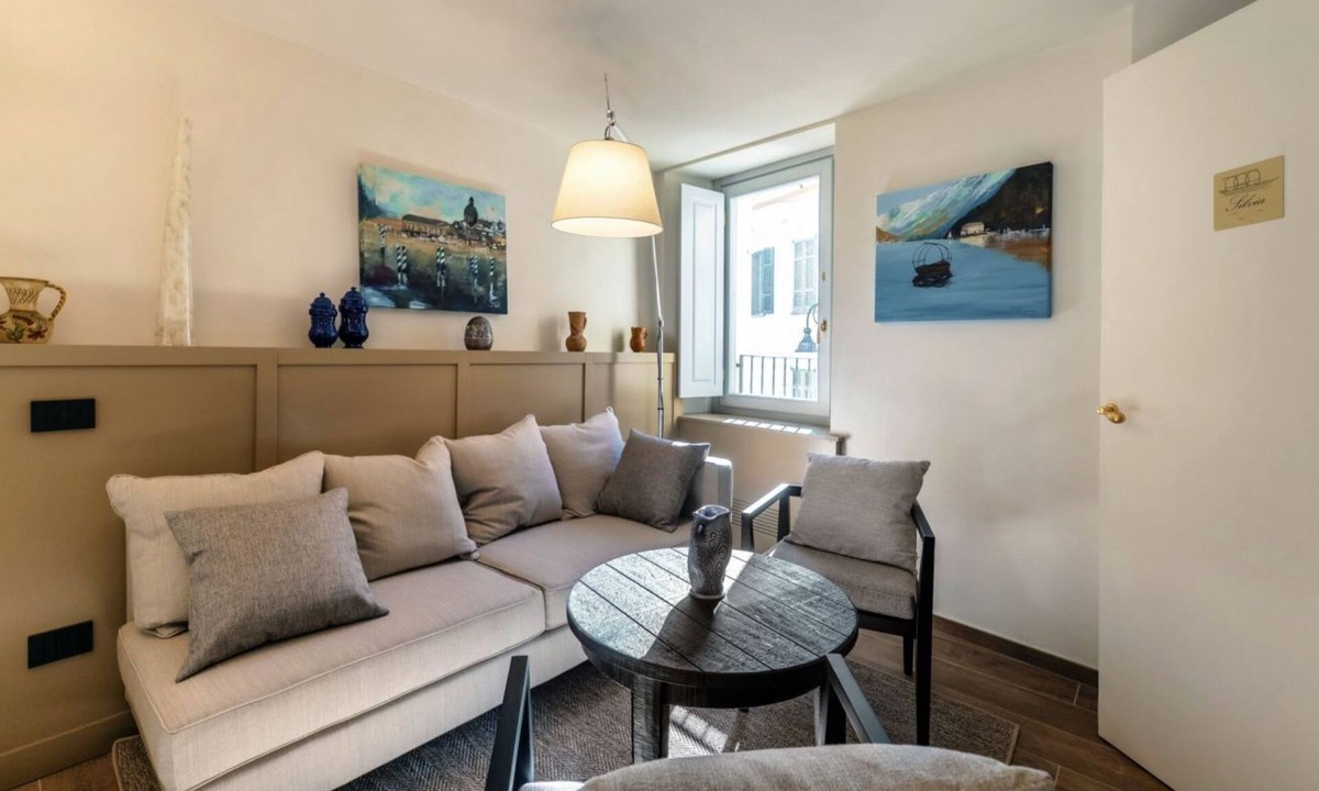 Argegno Apartment | HH - Suite Silvia - MyHomeinComo