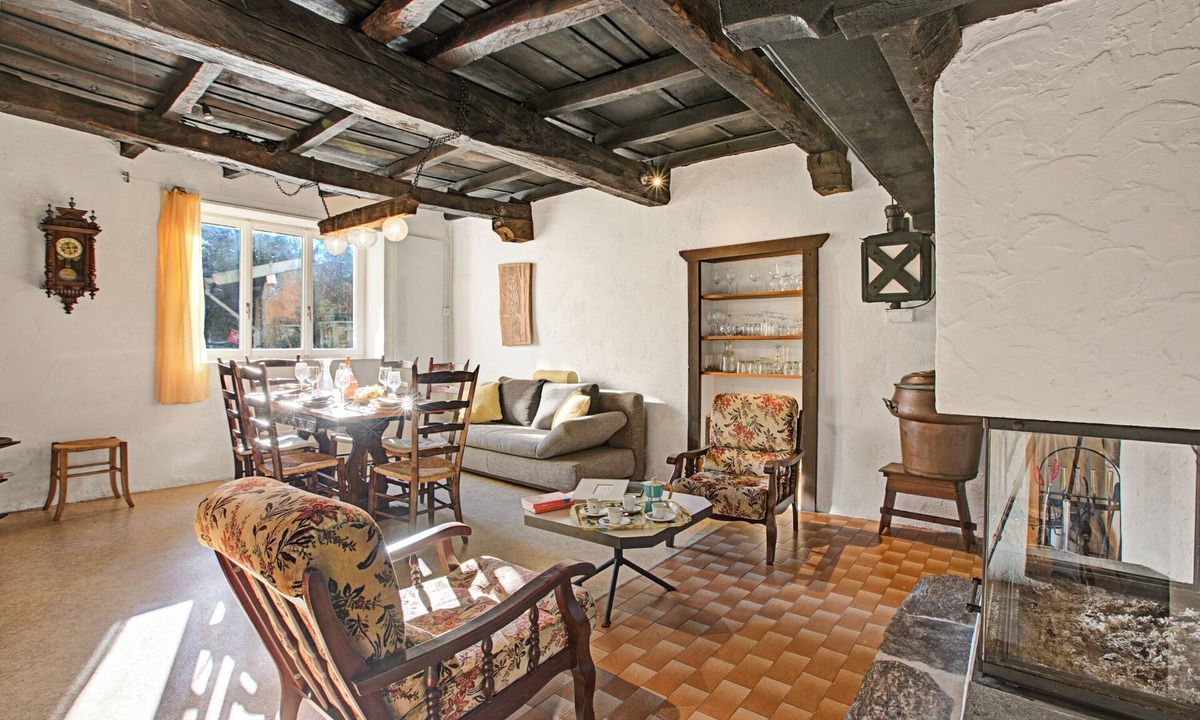 Caslano Apartment | Historical Caslano 1 for 5, Caslano, Switzerland