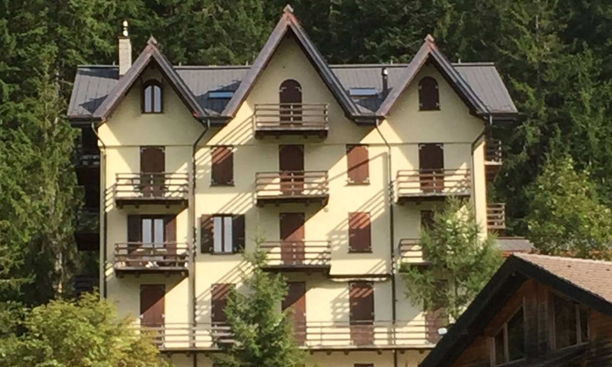 Orsieres Apartment | Holiday apartment with terrace