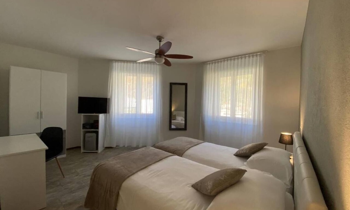 Roveredo Hotel | Hotel Station