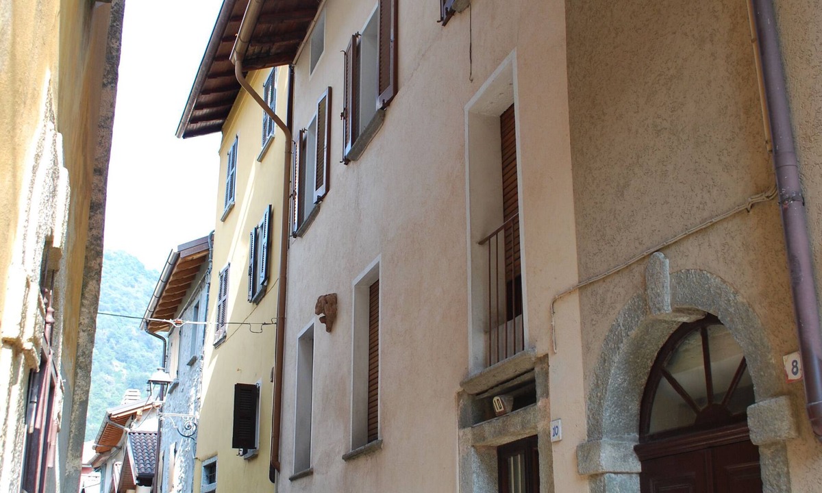 Cerano d'Intelvi House | House in the center of Cerano d'Intelvi 5 km from Lake Como