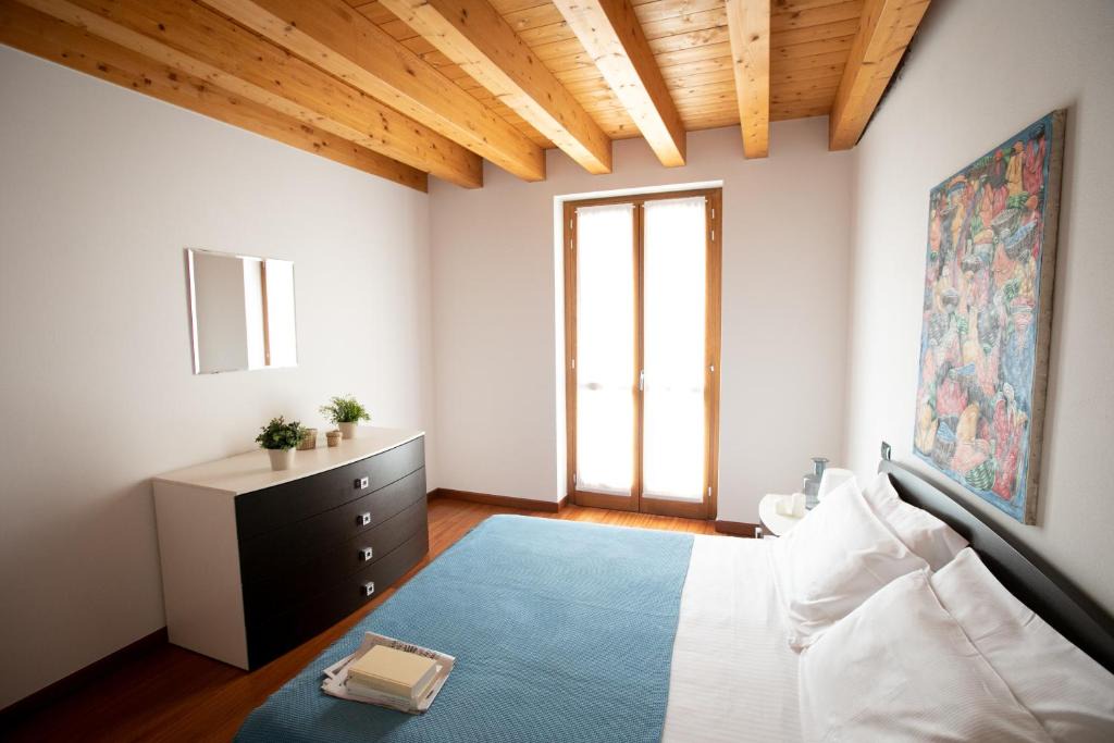 Riva di Solto Apartment | IseoLakeRental - Antico Oleificio