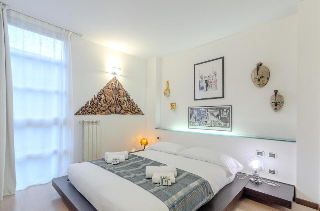 Dergano Apartment | Isola Green Oasis - Loft with Garden & Free private Garage