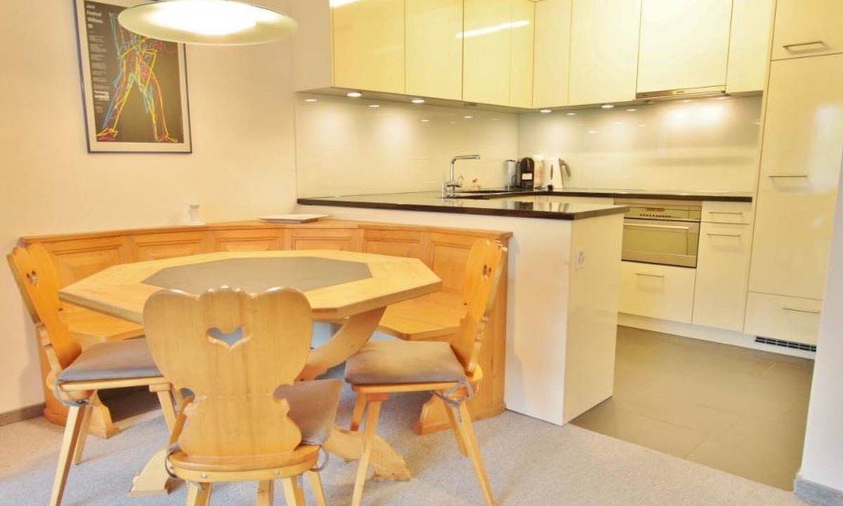 Meierhof Apartment | Jasmin 202 Appartement/Fewo, Dusche oder Bad, WC 2½-Zimmerwohnung by Interhome