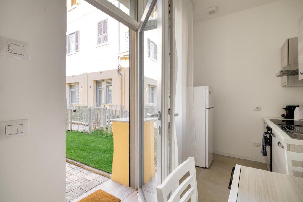 Stadera Apartment | Just Urban Stays - Modern 1-BR Apartment Navigli - Metro M2