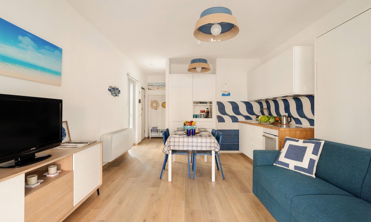 Quartiere XXXIII Lido di Ostia Ponente Apartment | La Caravella 2 :beachfront, new and charming apartment in the center.