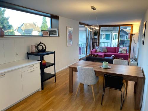Perroy Apartment | Le Onze Soixante Six Duplex très ensoleillé