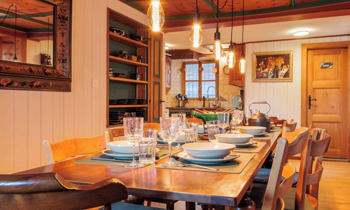 Les Mayens-de-Sion Apartment | Lovely apartment for 8 people with WIFI, TV and balcony