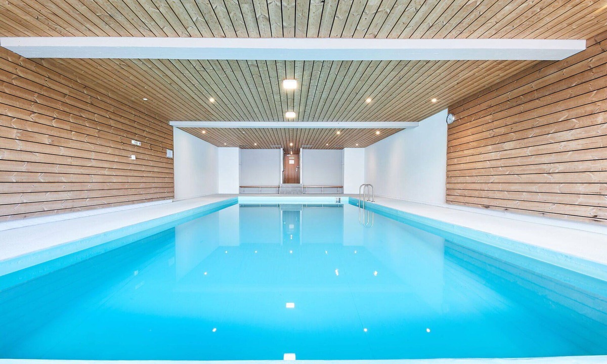 Heremence Apartment | Lovely apartment for 4 guests with pool, WIFI, TV, balcony, pets allowed and panoramic view