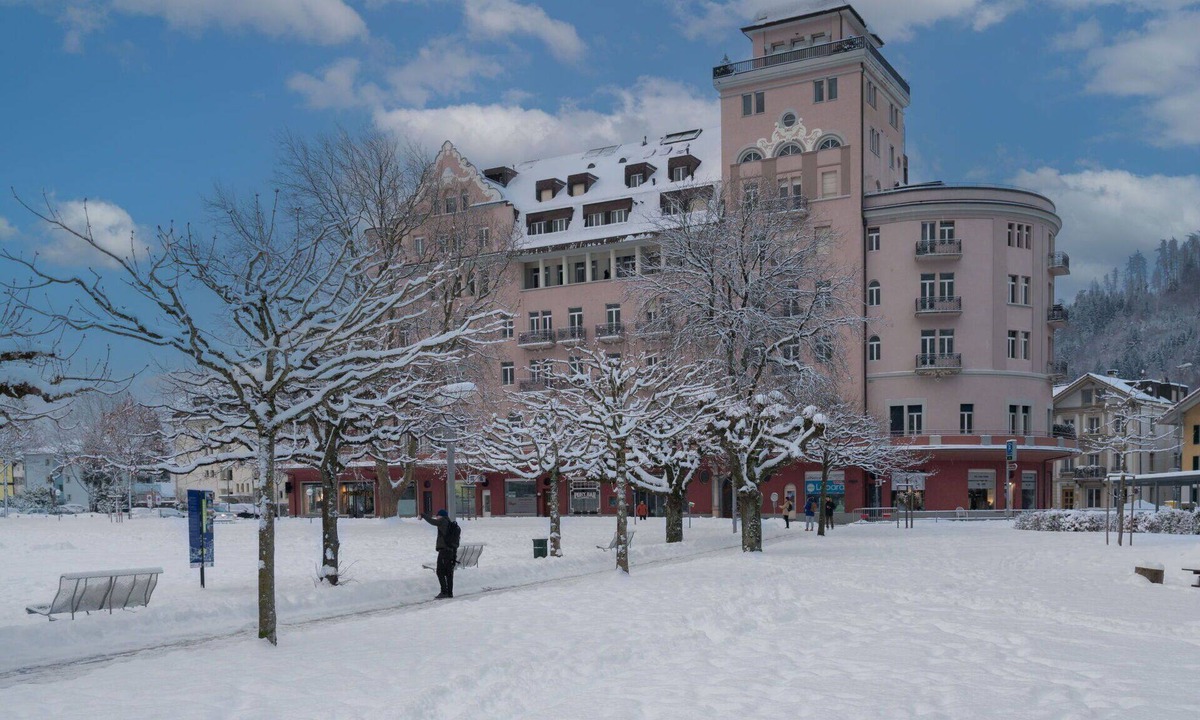 Central Interlaken Apartment | Lovely apartment for 2 guests with WIFI, A/C, TV and balcony