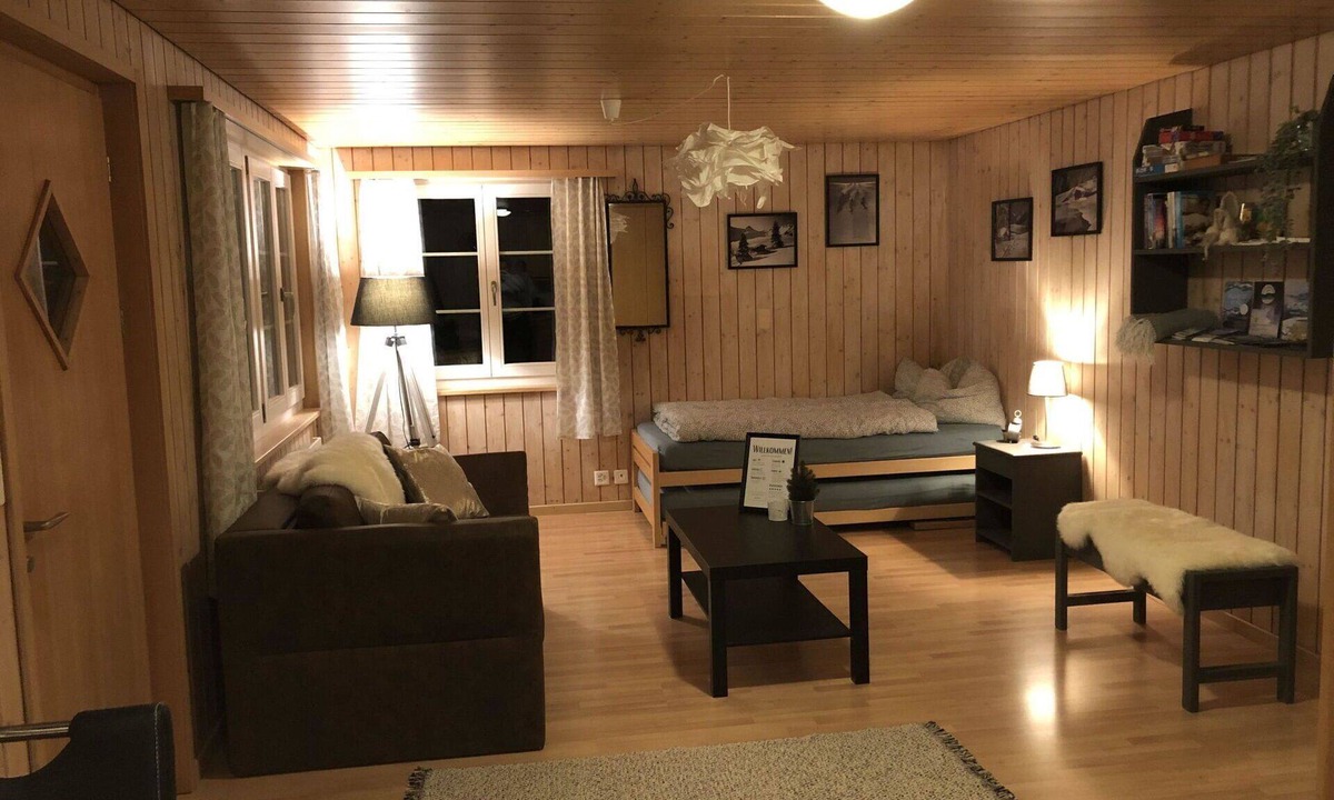 Adelboden Apartment | Lovely apartment for 2 guests with WIFI and balcony