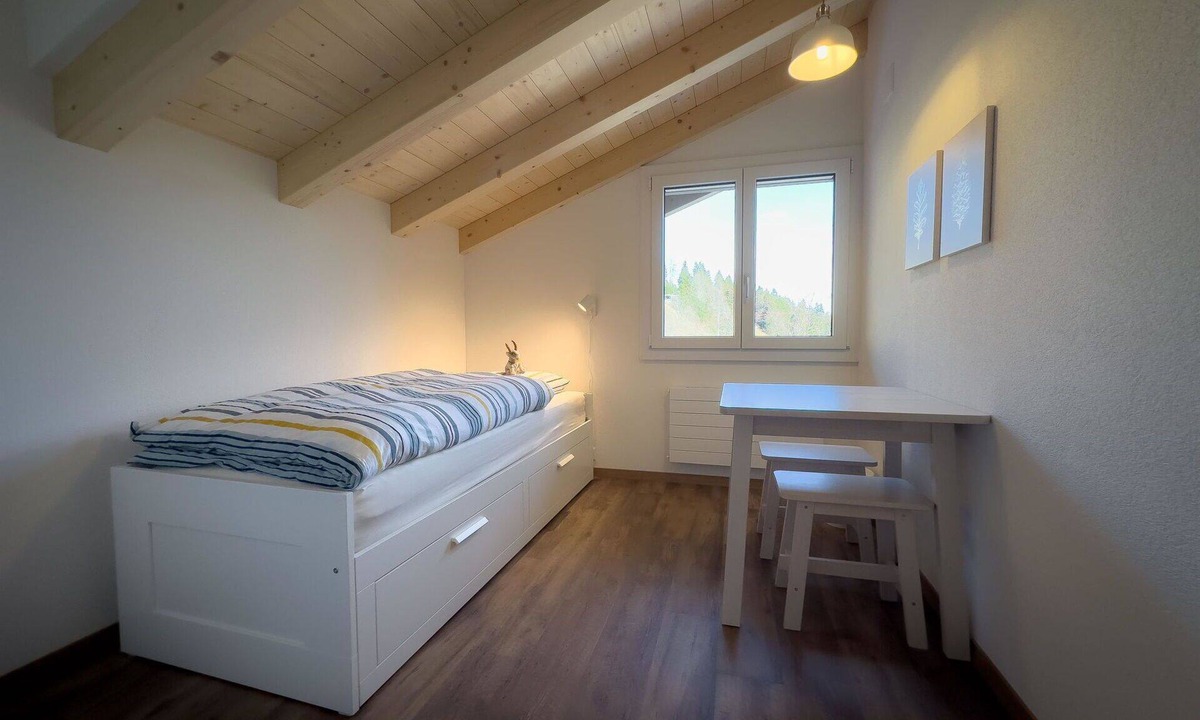 Adelboden Apartment | Lovely apartment for 6 people with WIFI, TV and balcony