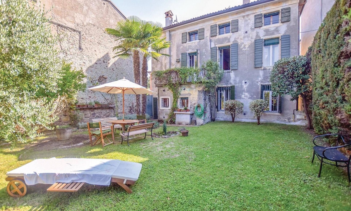 Pacengo House | Lovely home in pacengo di lazise vr with lake view