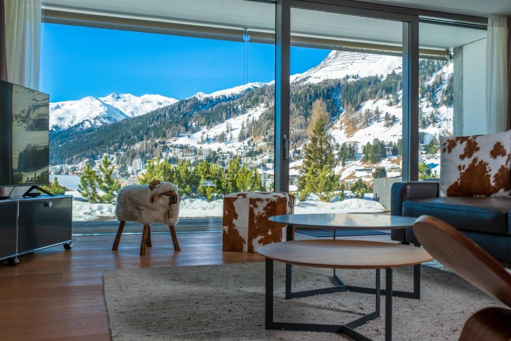 Davos-Dorf Apartment | Luxury Davos Apartment for 4 - Panorama Terrace & 5 Star Hotel Spa