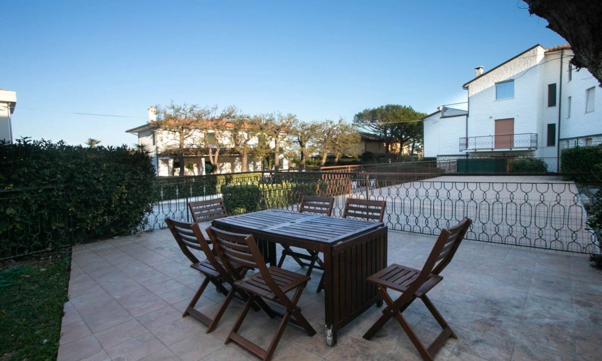 Marcelli Apartment | M084 - Marcelli, three-room apartment with garden at Residence MareVerde