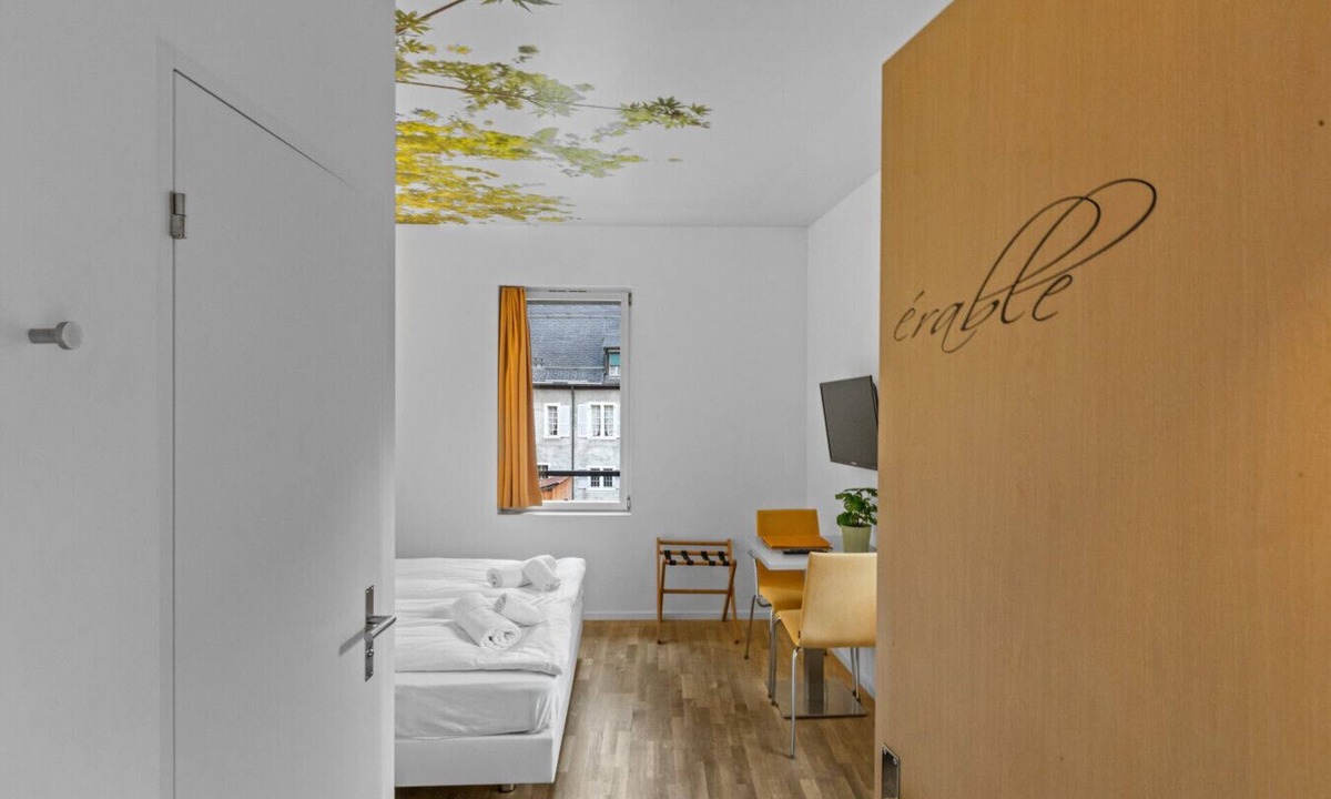 Sierre Hotel | Magnifique chambre double au coeur de Sierre