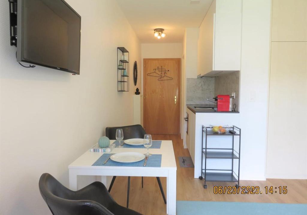 Leukerbad Apartment | Mayenzett 25, komplett renoviert, vis-à-vis Klinik & Thermalbad