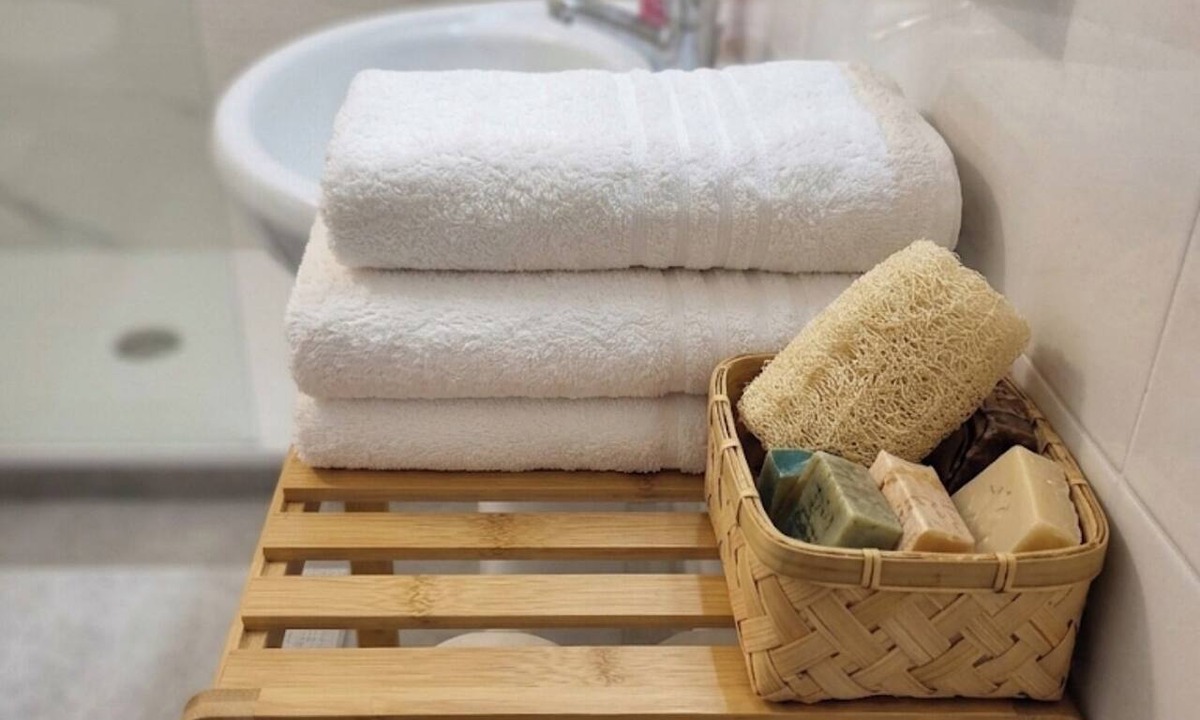 Comasina Apartment | Milan M3: Charming apartment near the Duomo, 10 minutes away; subway station 100 meters away