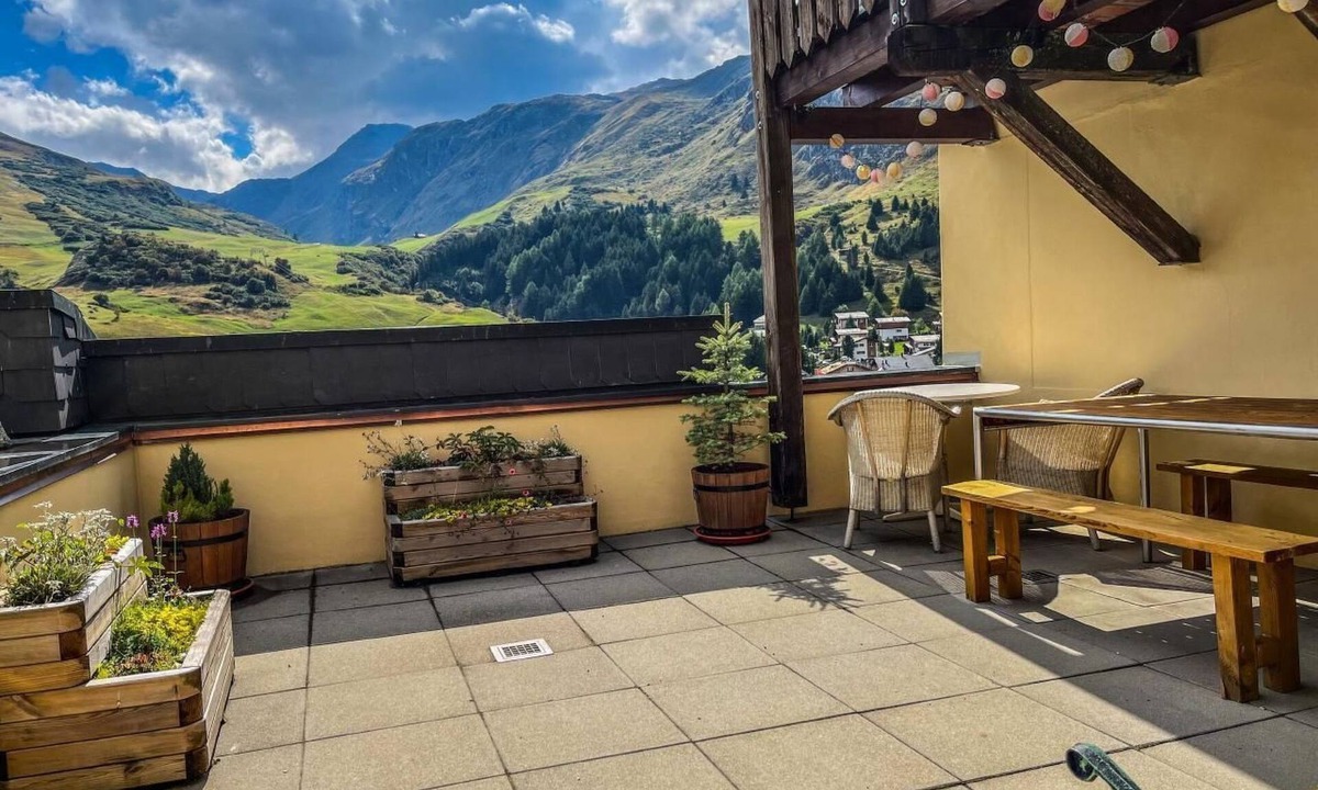 Bivio Apartment | mit Panoramablick in die Bergwelt by Interhome