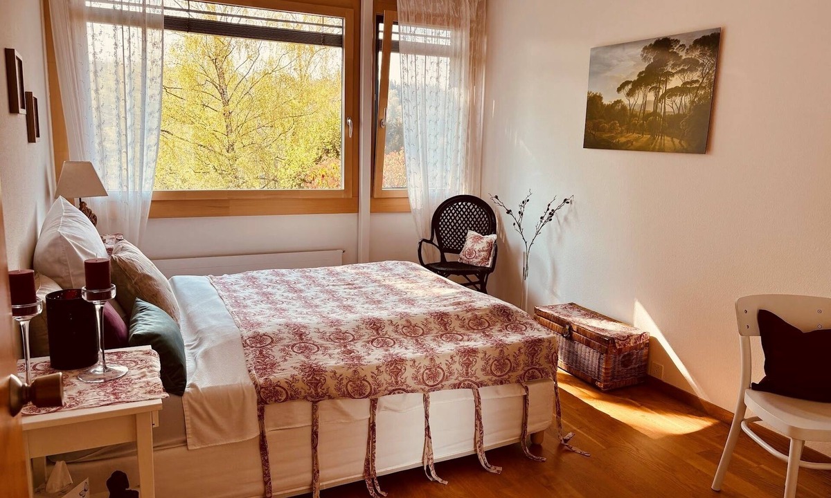 Meilen District Bed & Breakfast | New Bed&Breakfast in Küsnacht! Quiet, green & cozy - 20min to the city centre