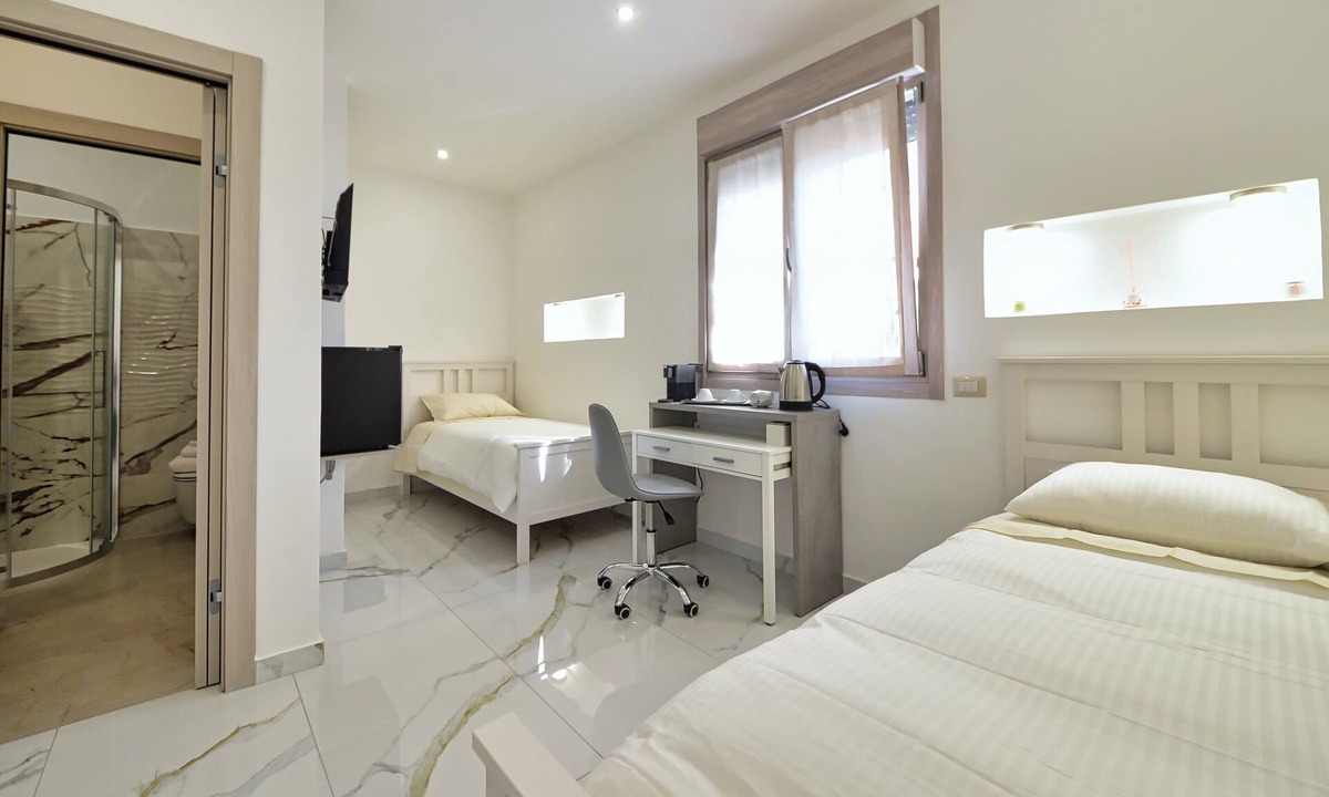Rho House | Newly built double room with bathroom and wifi