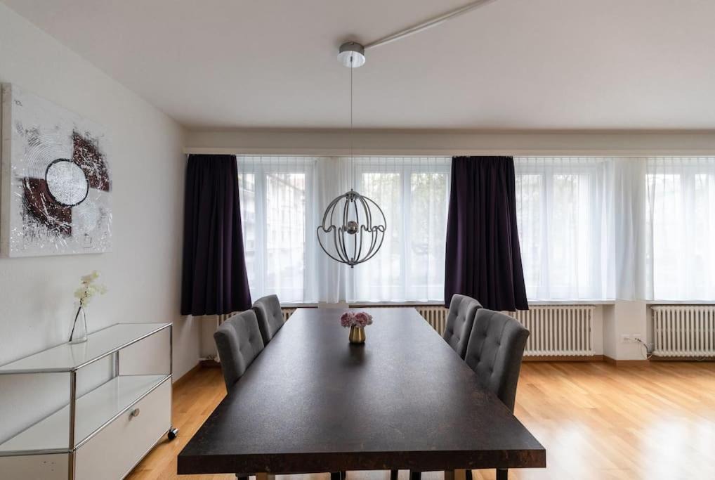 Seefeld Apartment | Nice and big 1 bedroom flat city center/near lake (Dahlia8)