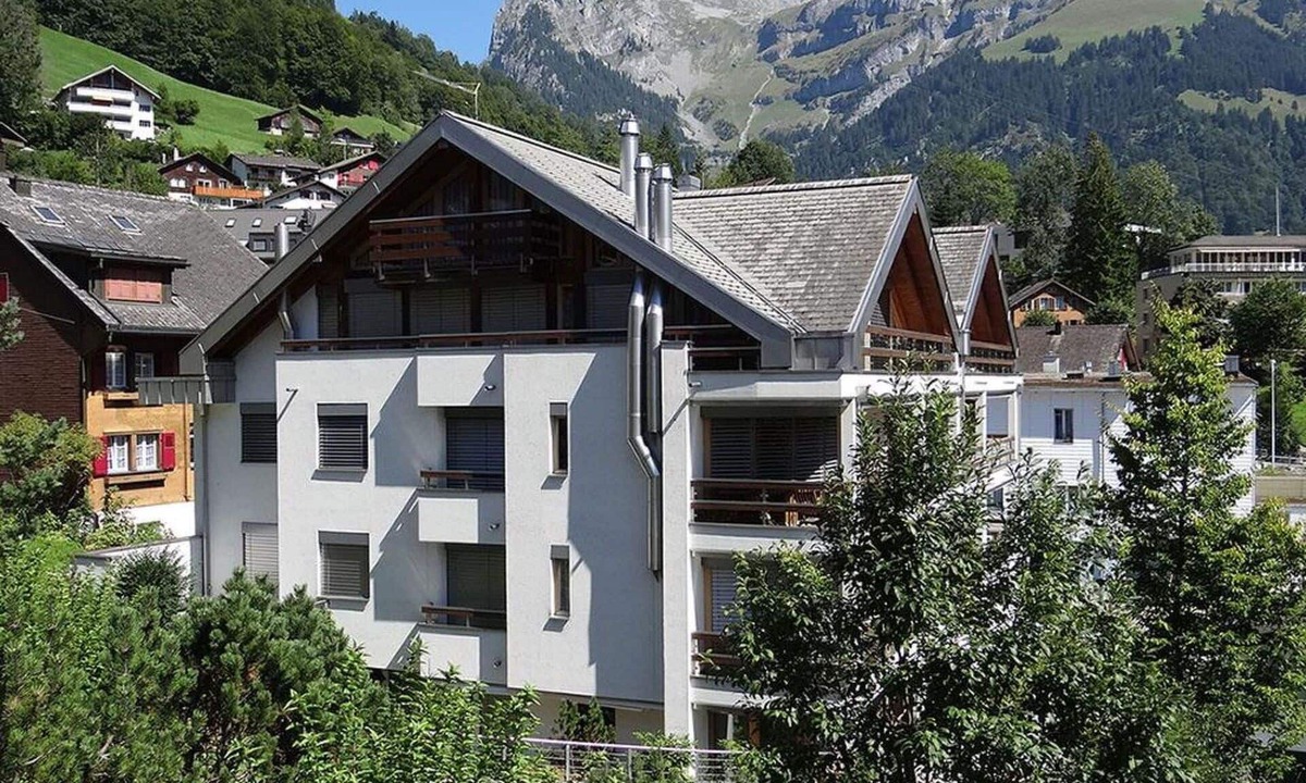 Engelberg Apartment | Nice apartment for 4 guests with WIFI, TV, balcony and pets allowed