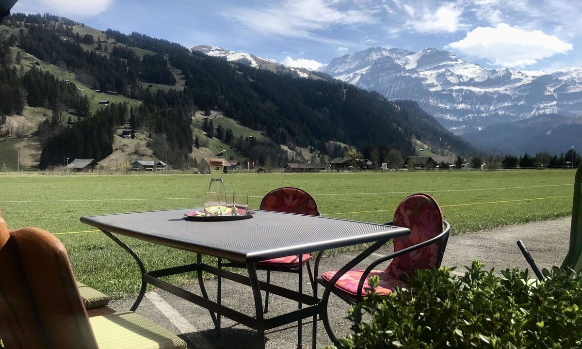 Lenk Apartment | Nice apartment for 4 guests with WIFI, TV and balcony