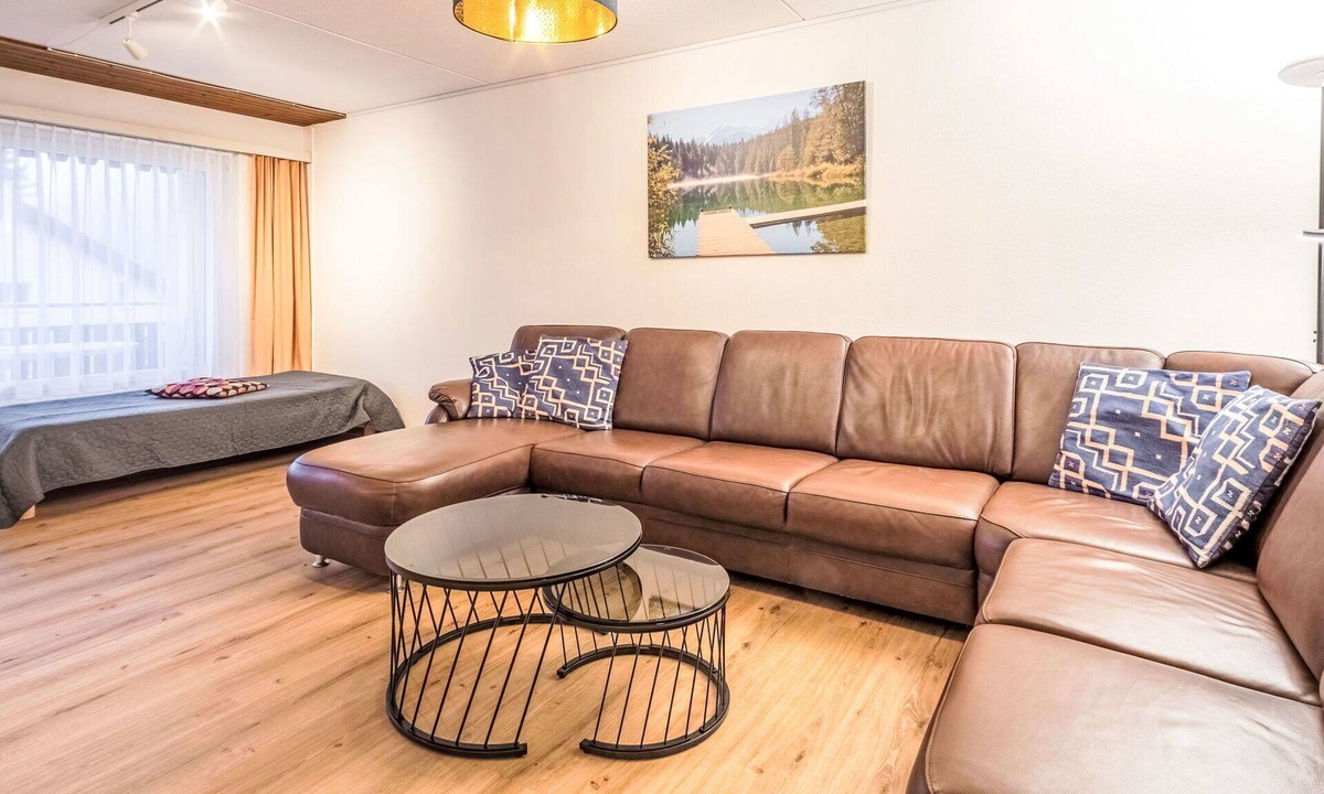 Laax Apartment | Nice apartment for 7 guests with WIFI, TV and balcony