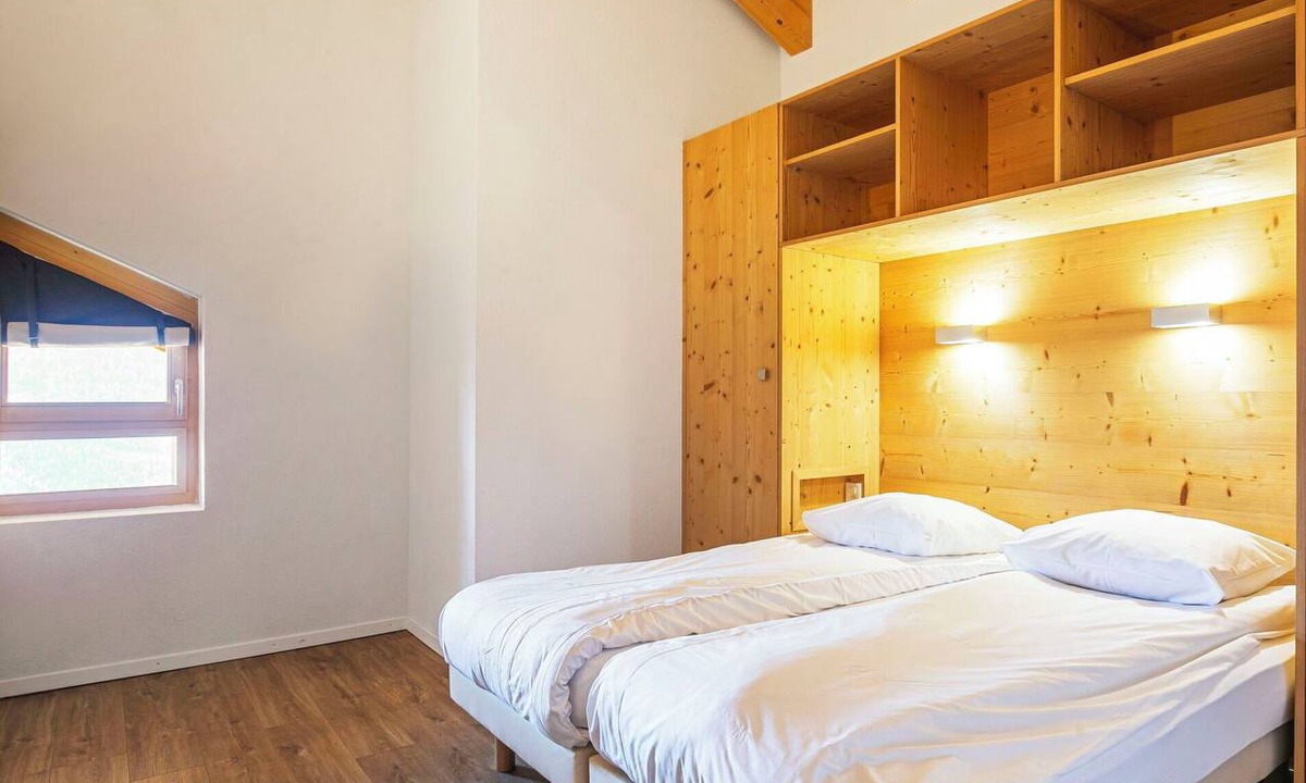 Mayens-de-Riddes Apartment | Nice apartment for 8 guests with WIFI, TV, terrace, pets allowed and panoramic view