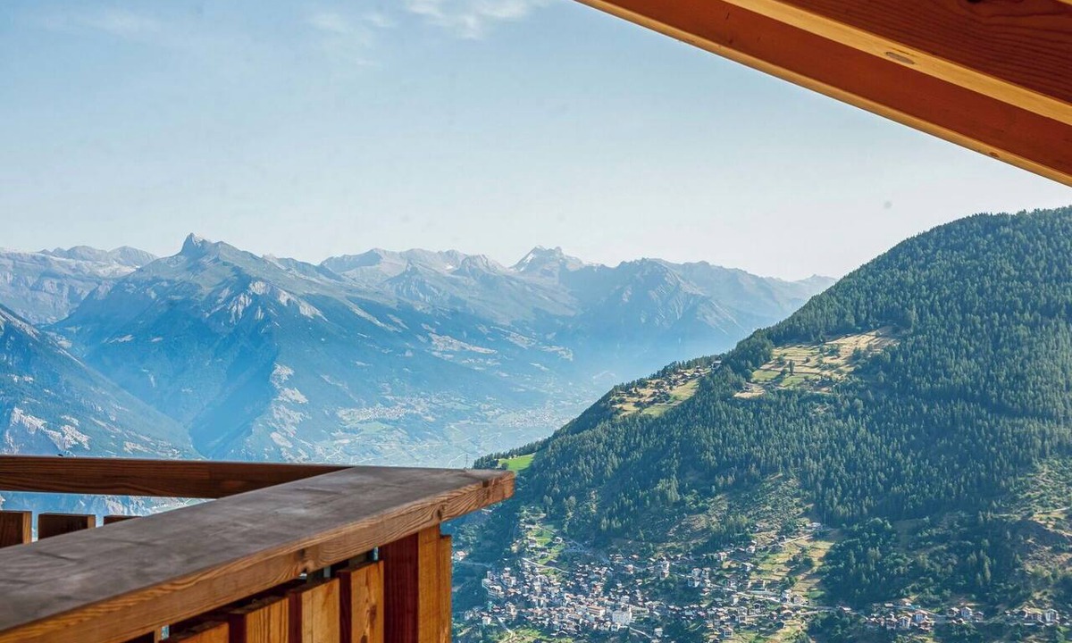 Riddes Apartment | Nice apartment for 8 people with WIFI, TV, terrace and pets allowed