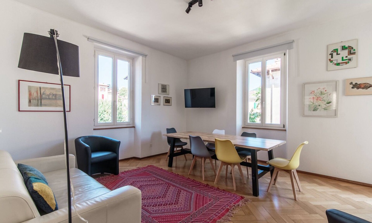 Massagno Apartment | Original flat a few minutes from Lugano (Giuka Apartment)