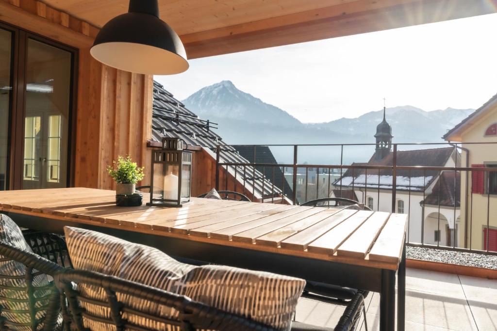 Alpnachstad Apartment | Pilatus Nest I Lucerne I Mountains I sunny terrace