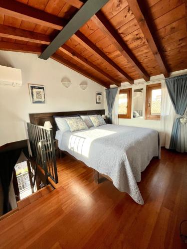 Sirmione Old Town Apartment | Porto Valentino Livin' Sirmione Flats