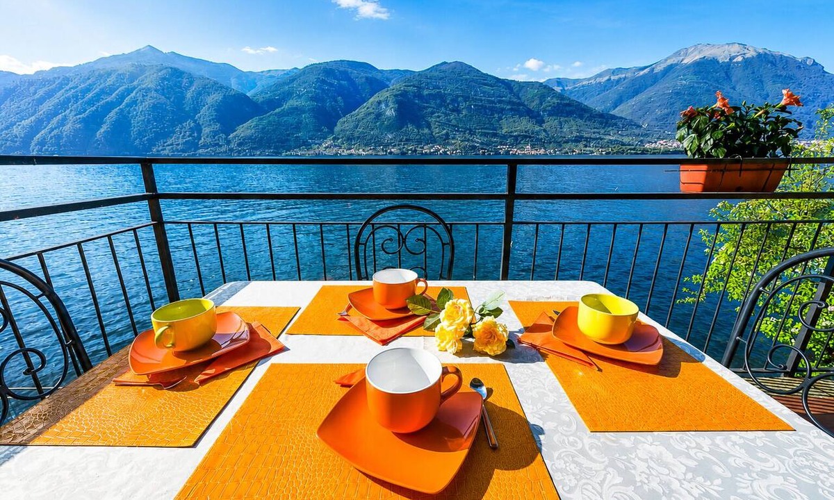 Lezzeno Apartment | Portobello Apartments: Angelo by Lago Reisen