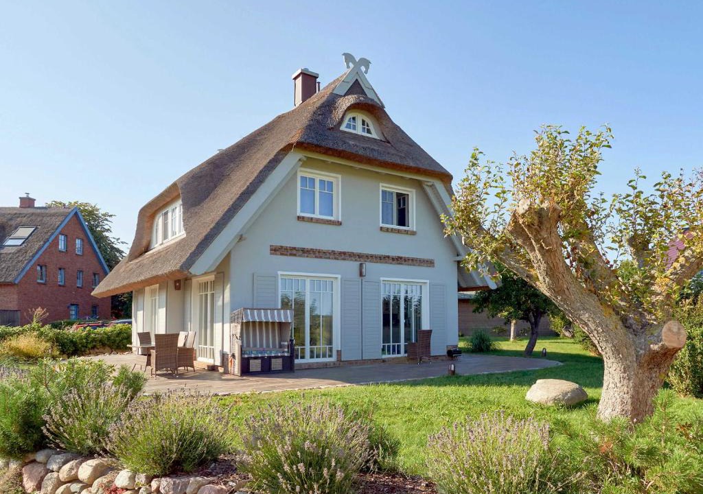 Alt Reddevitz House | Reethus Reddevitz mit Kamin, Sauna, Terrasse, Boddenblick