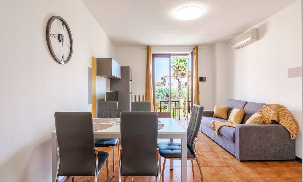 Lazise Apartment | Regarda - The Sun renewed apartment with swimming pool