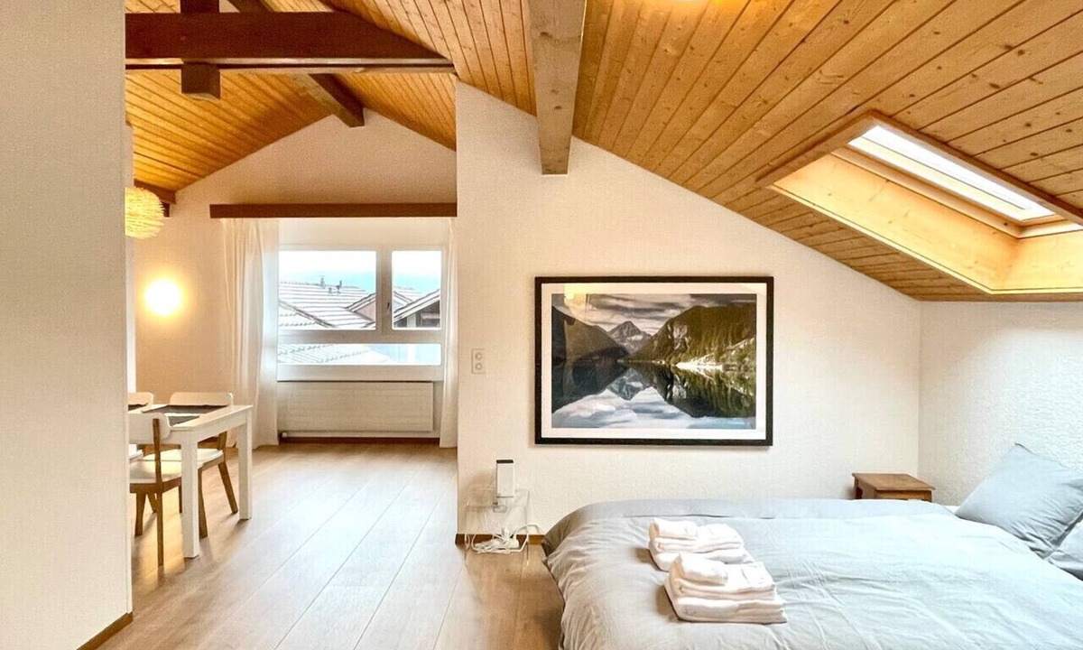 Leissigen Condo | Relaxed Loft Stay Between Lake & Mountains