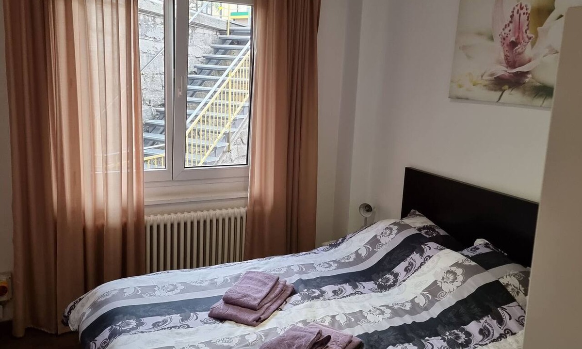 Minusio House | Room-double Room With Air Conditioning -