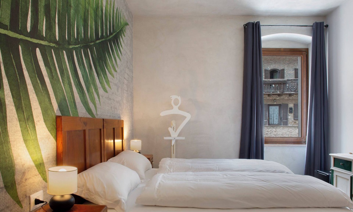 Castello Tesino Apartment | Room 'Edelweiss Alp Standard 2' with Mountain View and Wi-Fi