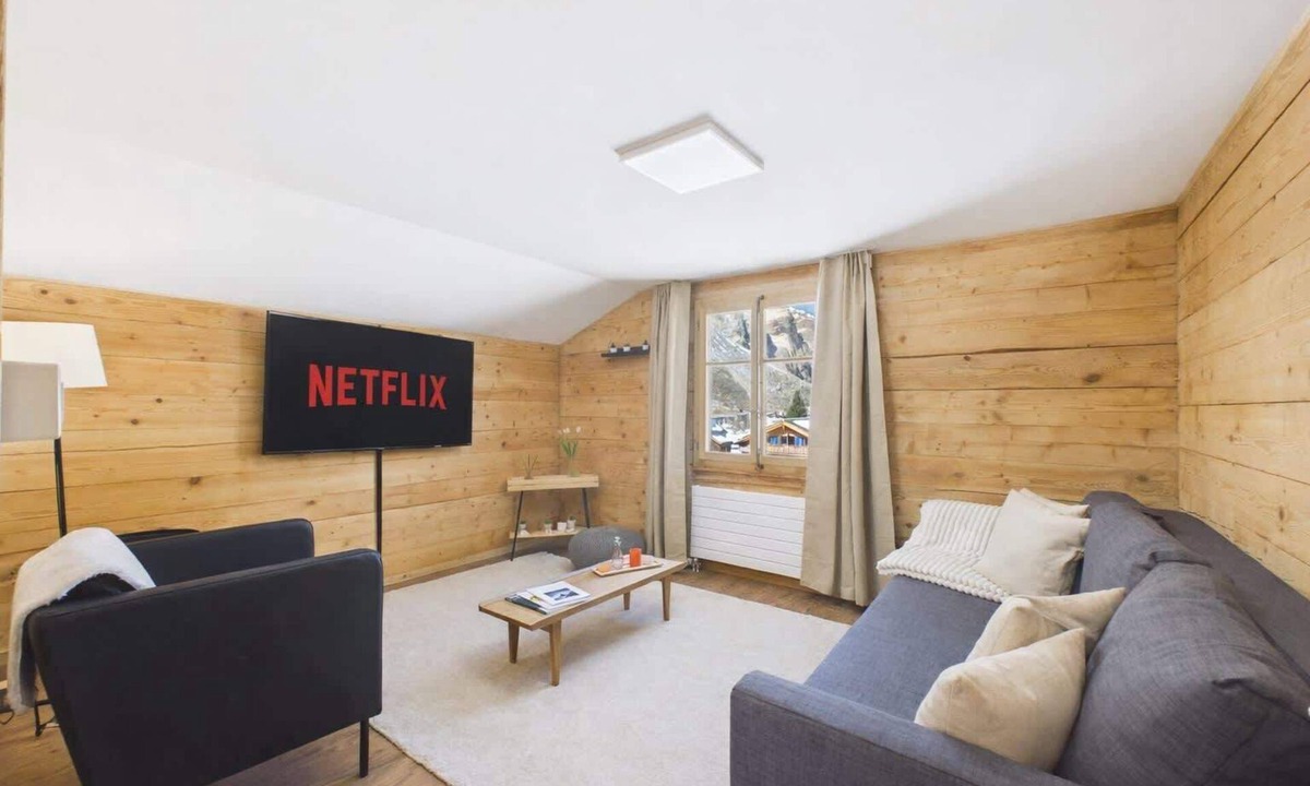 Randa Apartment | Scenic Mountain Views Apartment near Zermatt