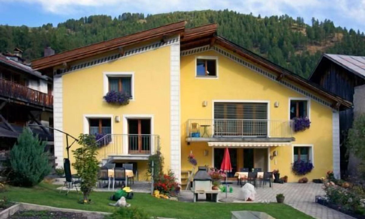Valchava House | Spacious holiday home for 6 people