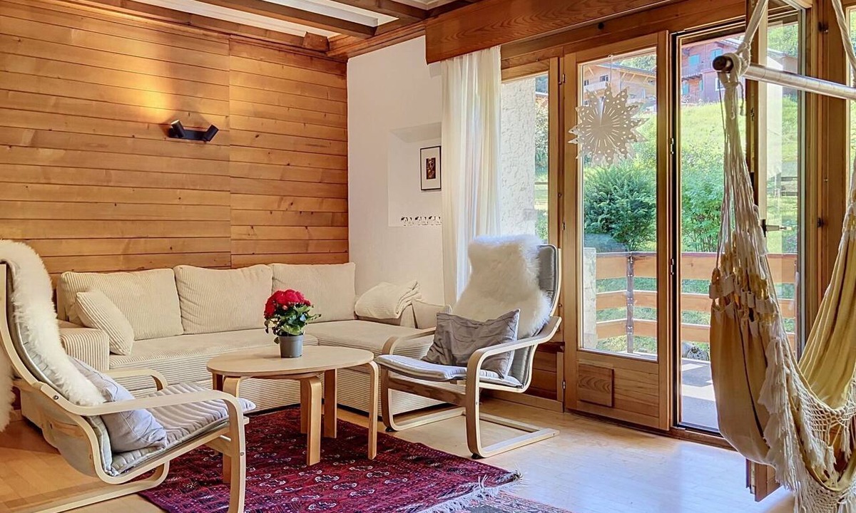 Les Paccots House | Stunning private villa for 8 people with WIFI, TV and terrace