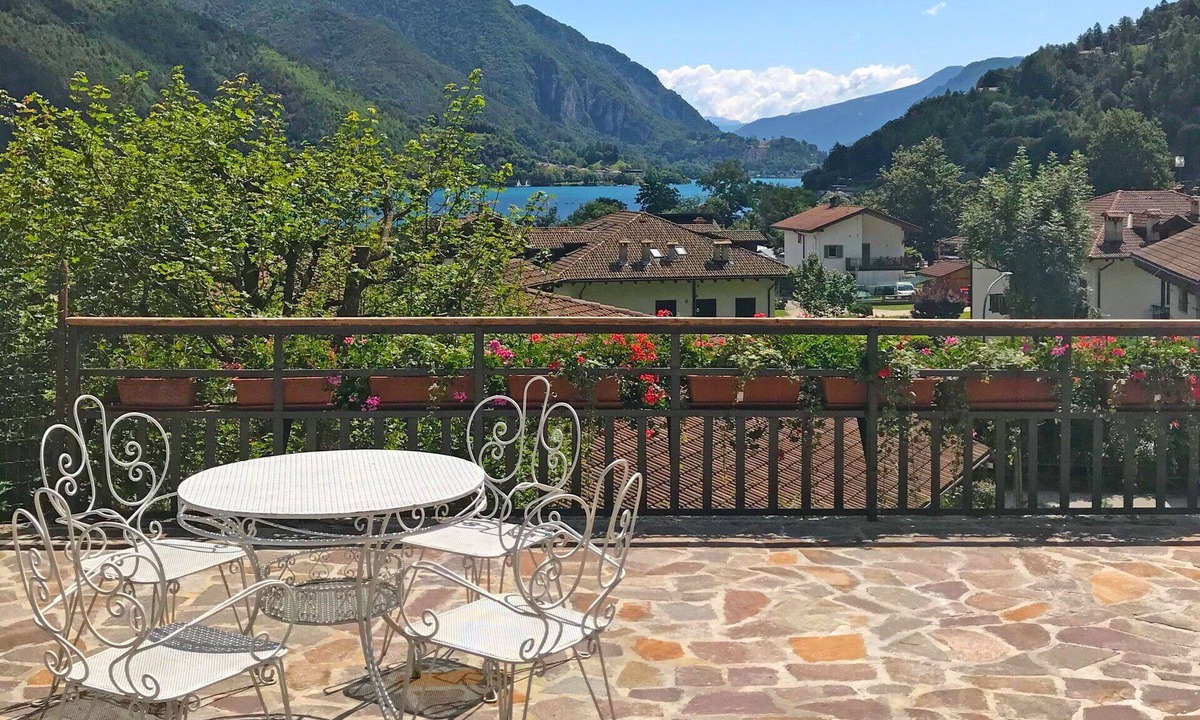 Pieve di Ledro House | Stunning private villa for 11 people with WIFI, TV, terrace and pets allowed