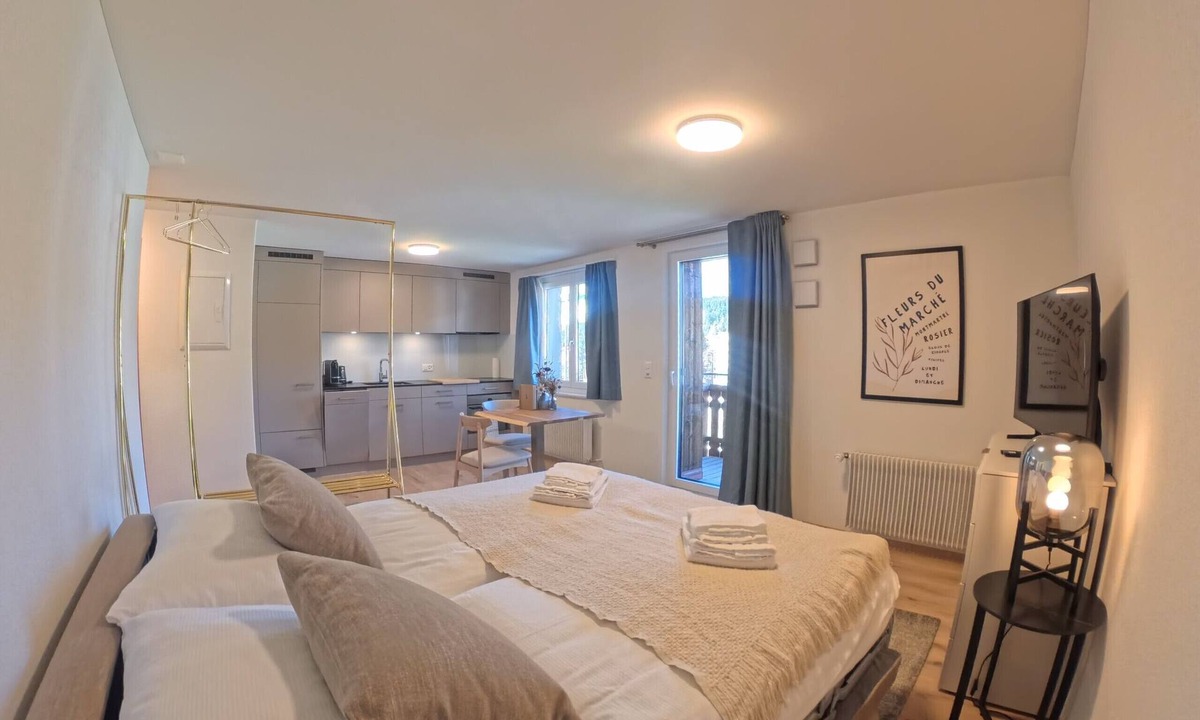 Lenzerheide Apartment | Stylish Studio with Mountain Views Lenzerheide