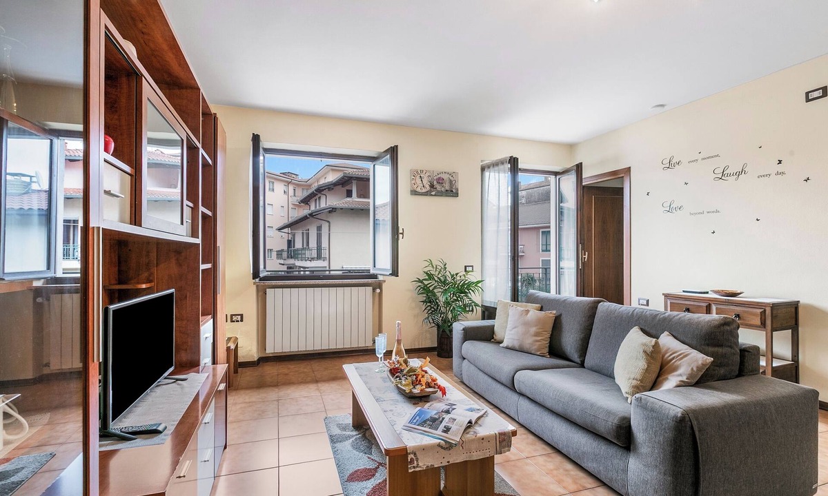 Baveno Apartment | Sunrise in Baveno: Apartment for 4 with Balcony, Baveno, Italy