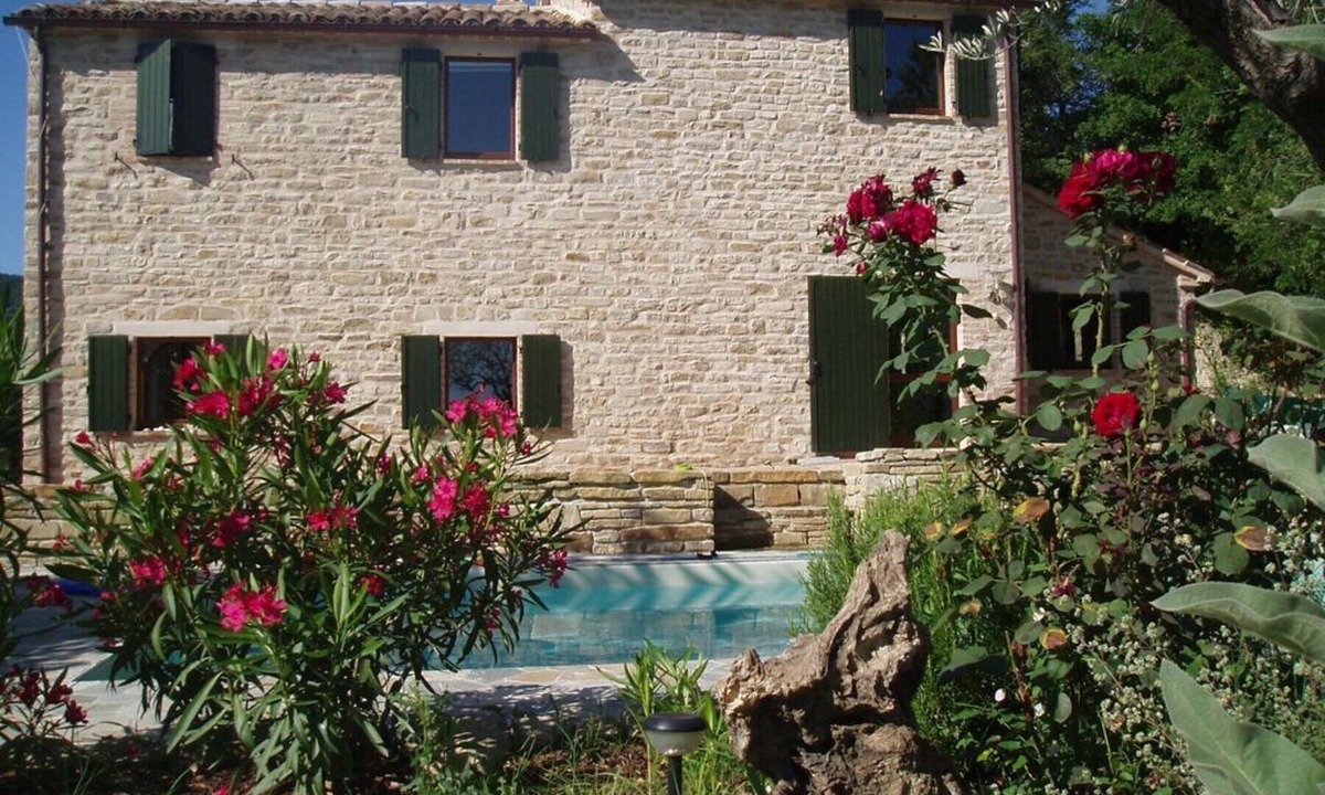 Cupramontana House | Typical Italian stone house with pool in a quiet hillside location with 2 apartments