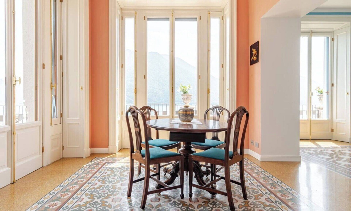 Argegno Villa | Villa in Argegno with 6 bedrooms sleeps 12