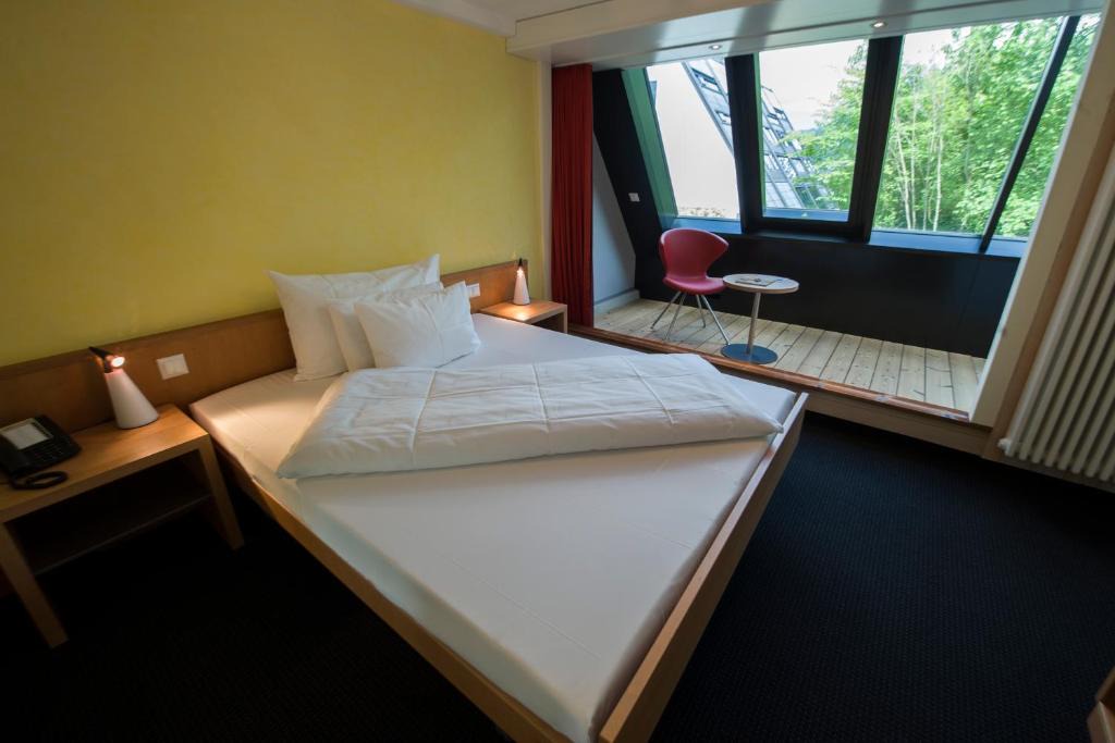 Gwatt Hotel | Waldhaus*** Hotel im Deltapark Vitalresort