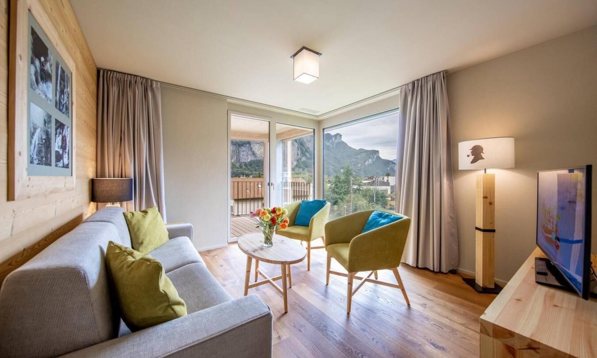Meiringen Apartment | Wifi, resort center, sauna, terrace, balcony, tv, ski locker, 90m², Meiringen-Hasliberg